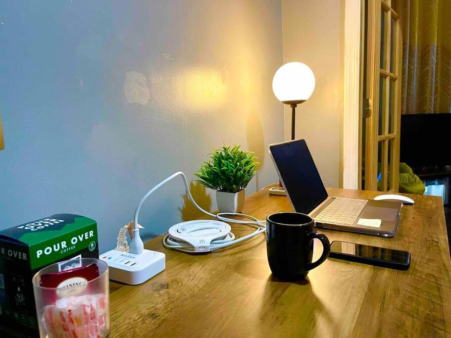 Cozy Studio Staycation - Brooklyn Close To Train Stations New York Buitenkant foto